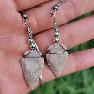 Vintage Southwestern handmade wire wrapped genuine arrowhead earrings